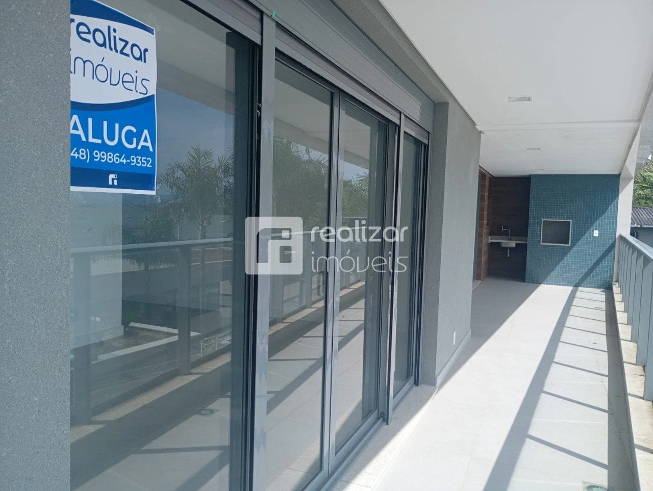 3-bedroom apartment with a water view in Florianópolis — photo 25