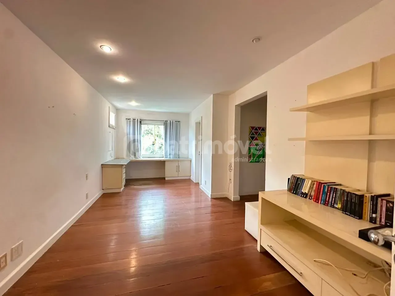 Casa sem mobília com 6 quartos e 9 banheiros — photo 26