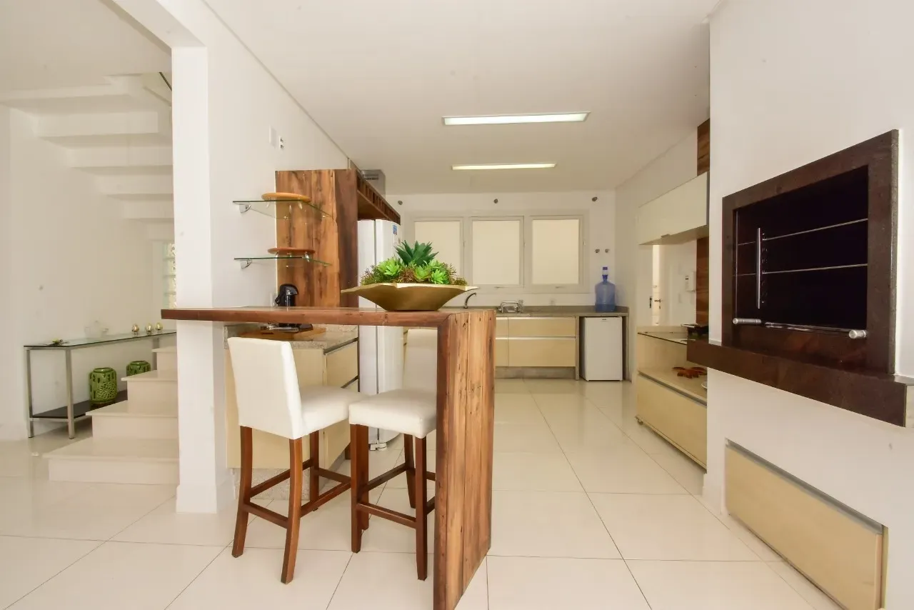Casa mobiliada com 4 suítes e piscina aberta — photo 26