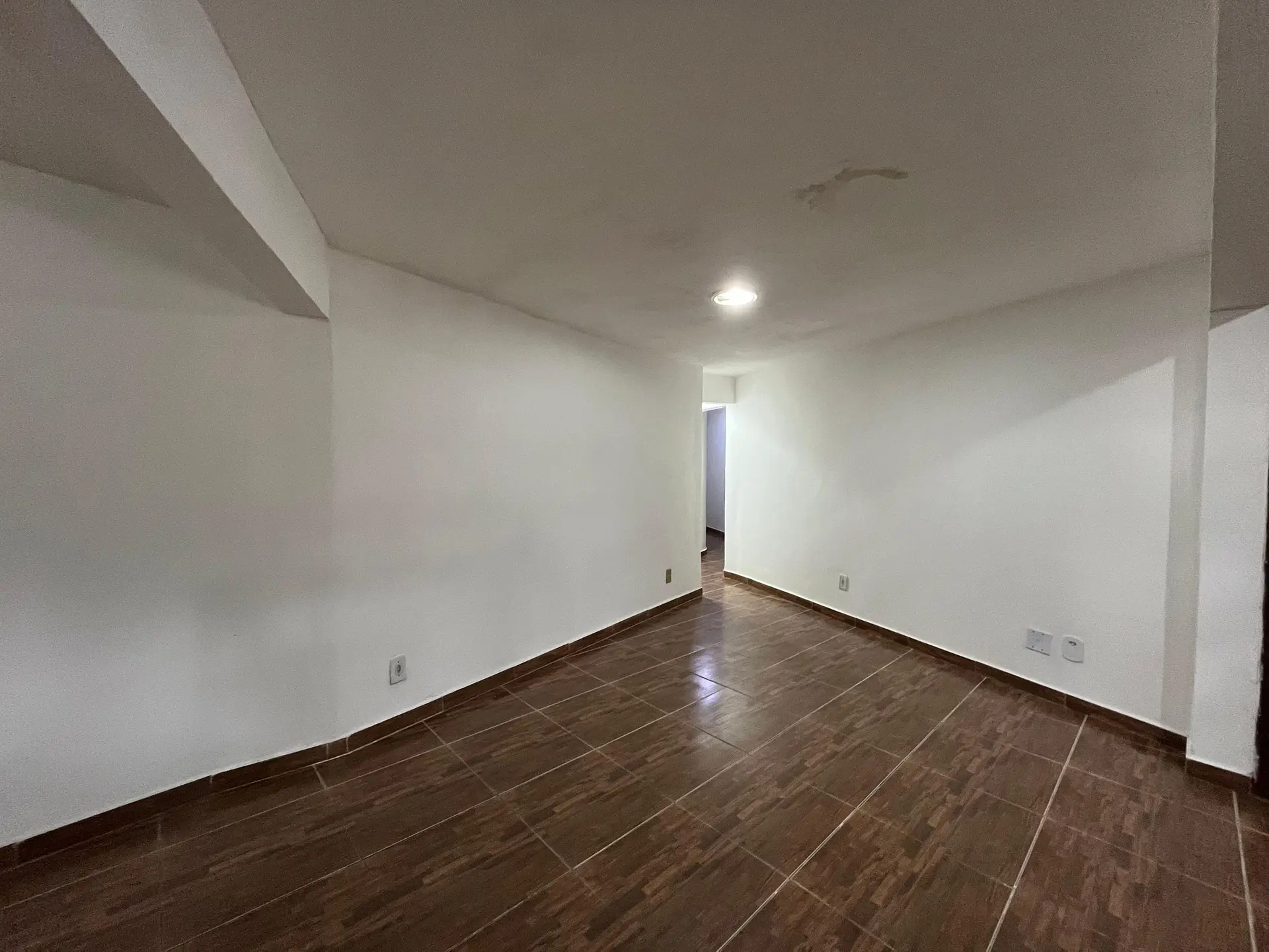 Casa em condomínio desocupada com 2 quartos e 1 banheiro — photo 4