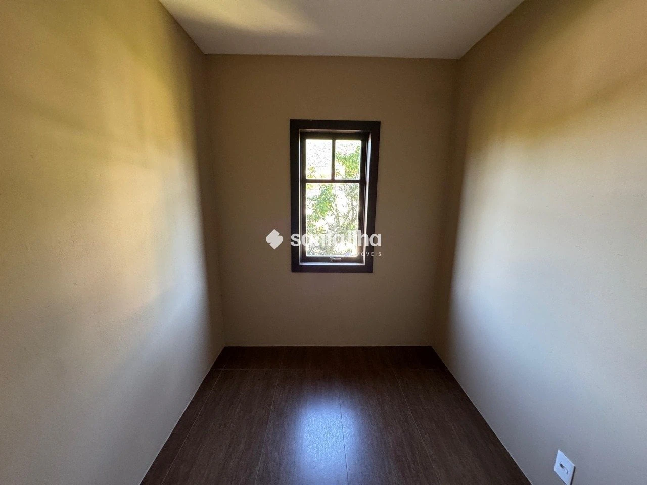 220 m² house with a garden and a home office — photo 29