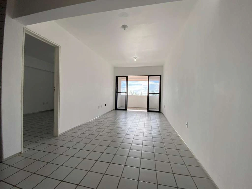 1-bedroom apartment with en-suite and 61 m² — photo 2