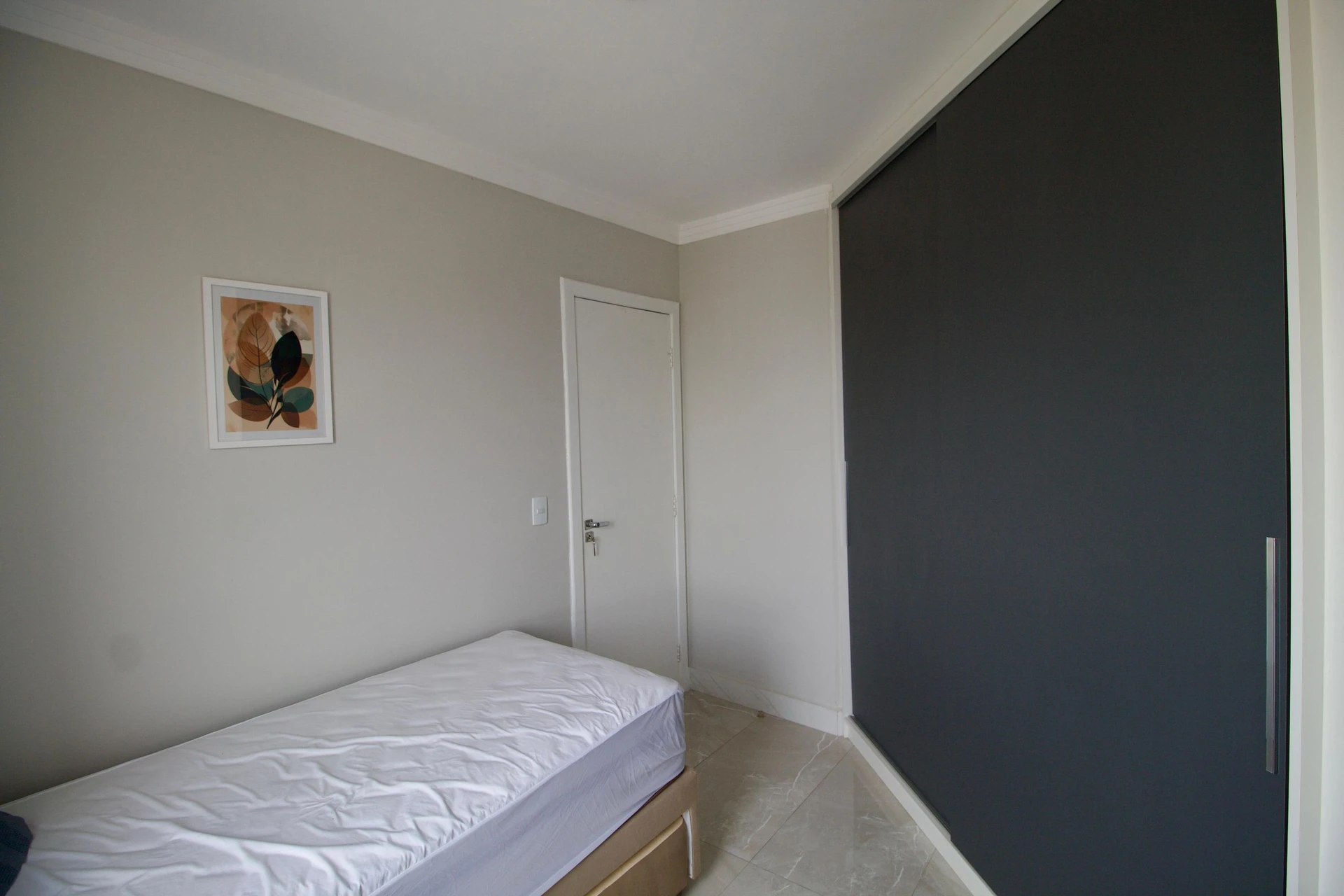 Floor-to-ceiling windows in a 2-bedroom apartment, 100 m² — photo 10