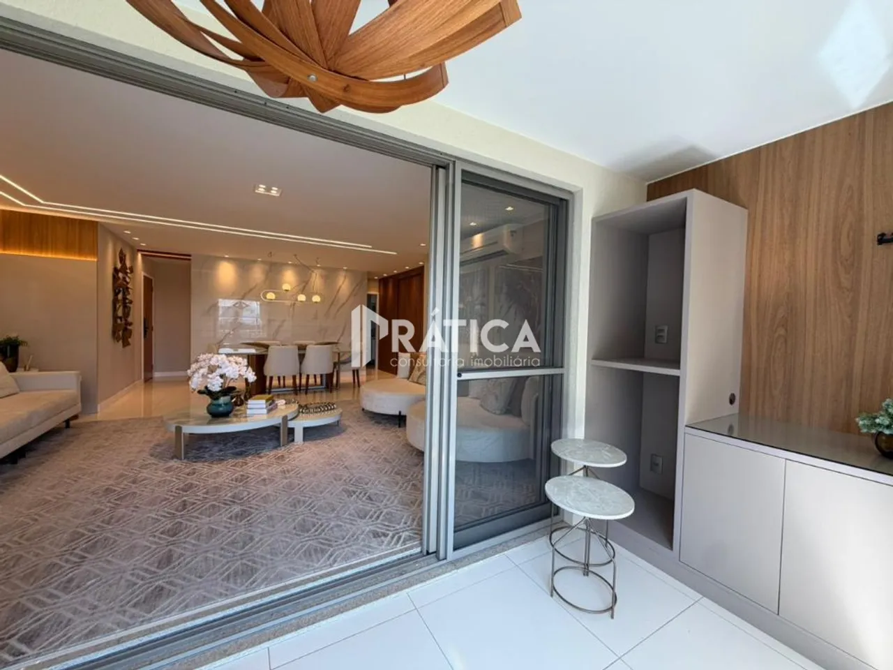 Apartamento para alugar com 4 quartos e 5 banheiros — photo 18