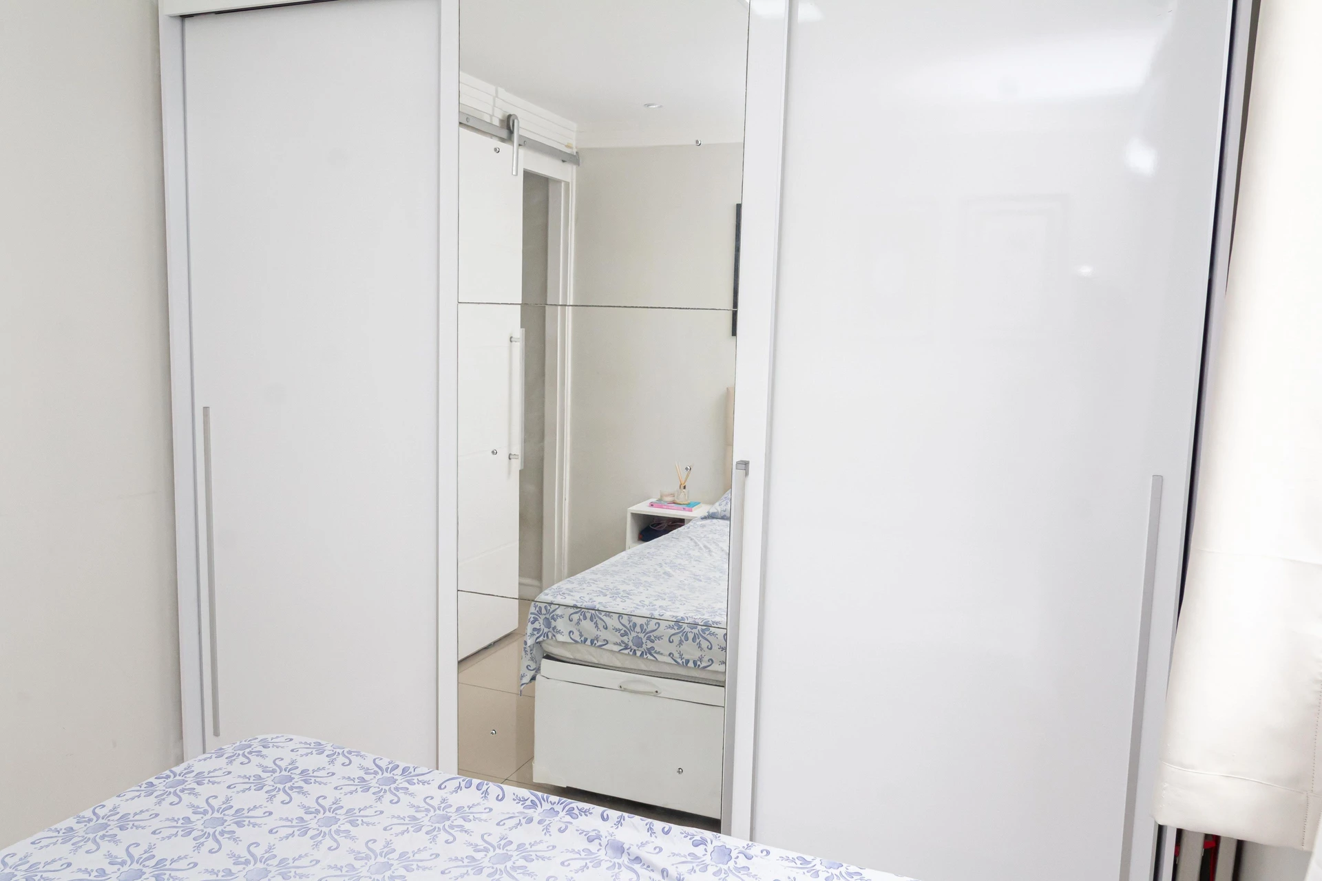 Apartamento mobiliado de 2 quartos em condomínio com piscina — photo 67