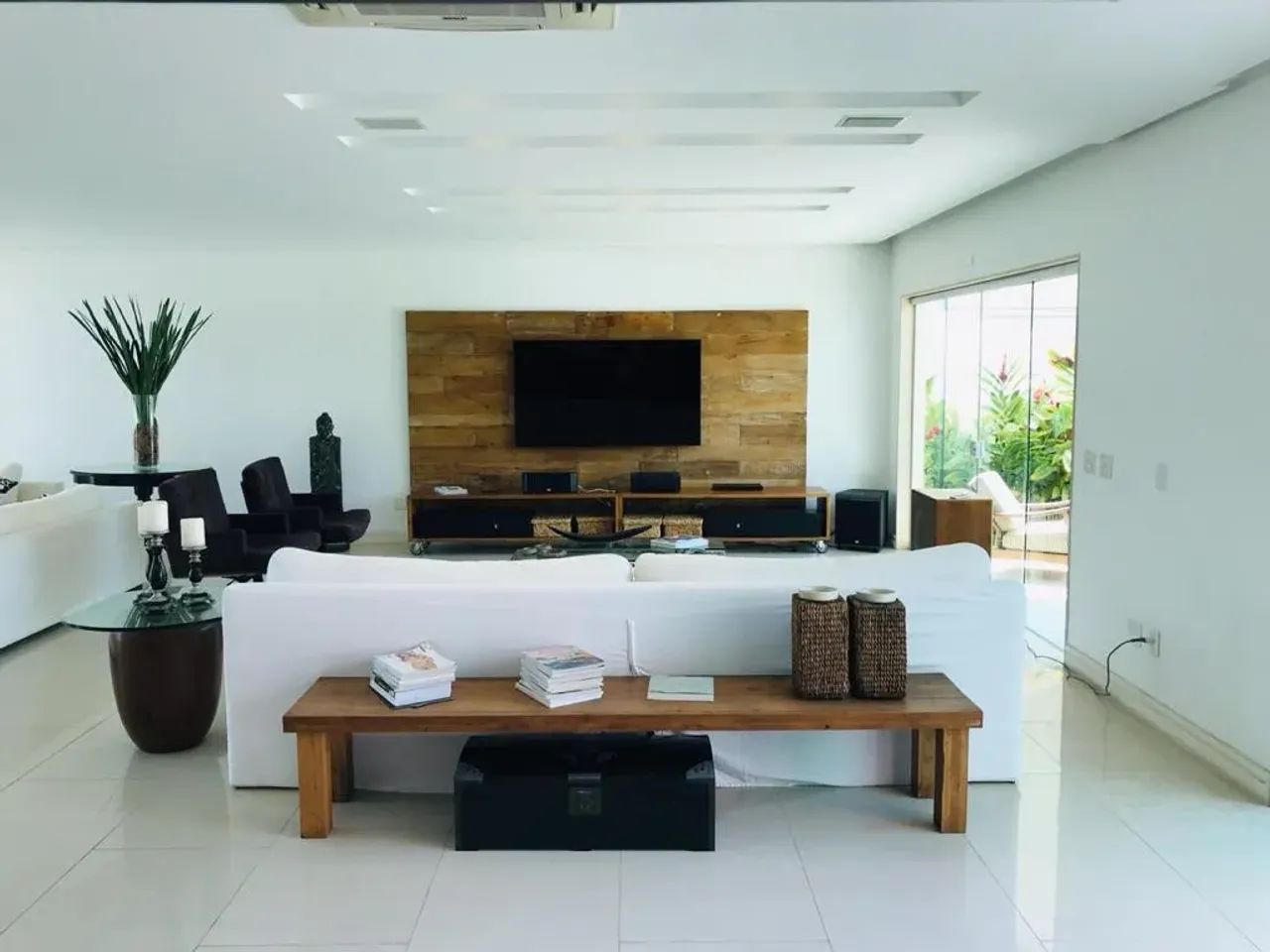House with 5 bedrooms 5 bathrooms and 4 parking spaces — photo 2