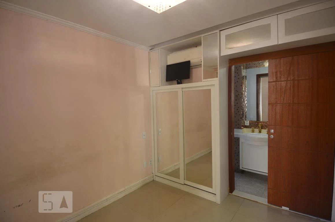 Квартира с 2 спальнями и рабочим местом — photo 22