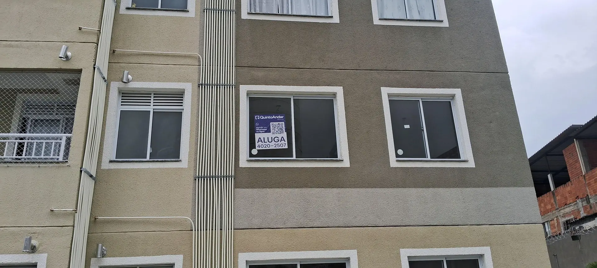 2-bedroom apartment in a building with a pool — photo 9