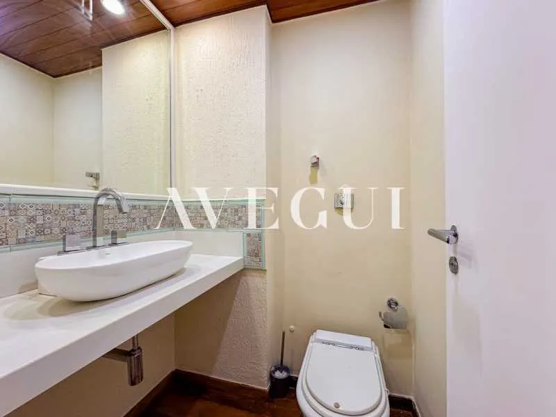 Apartment with 3 bedrooms and 4 bathrooms — photo 19