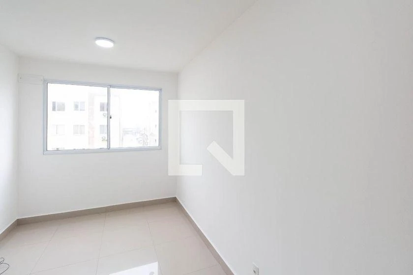 2-bedroom apartment in a building with a gym — photo 39