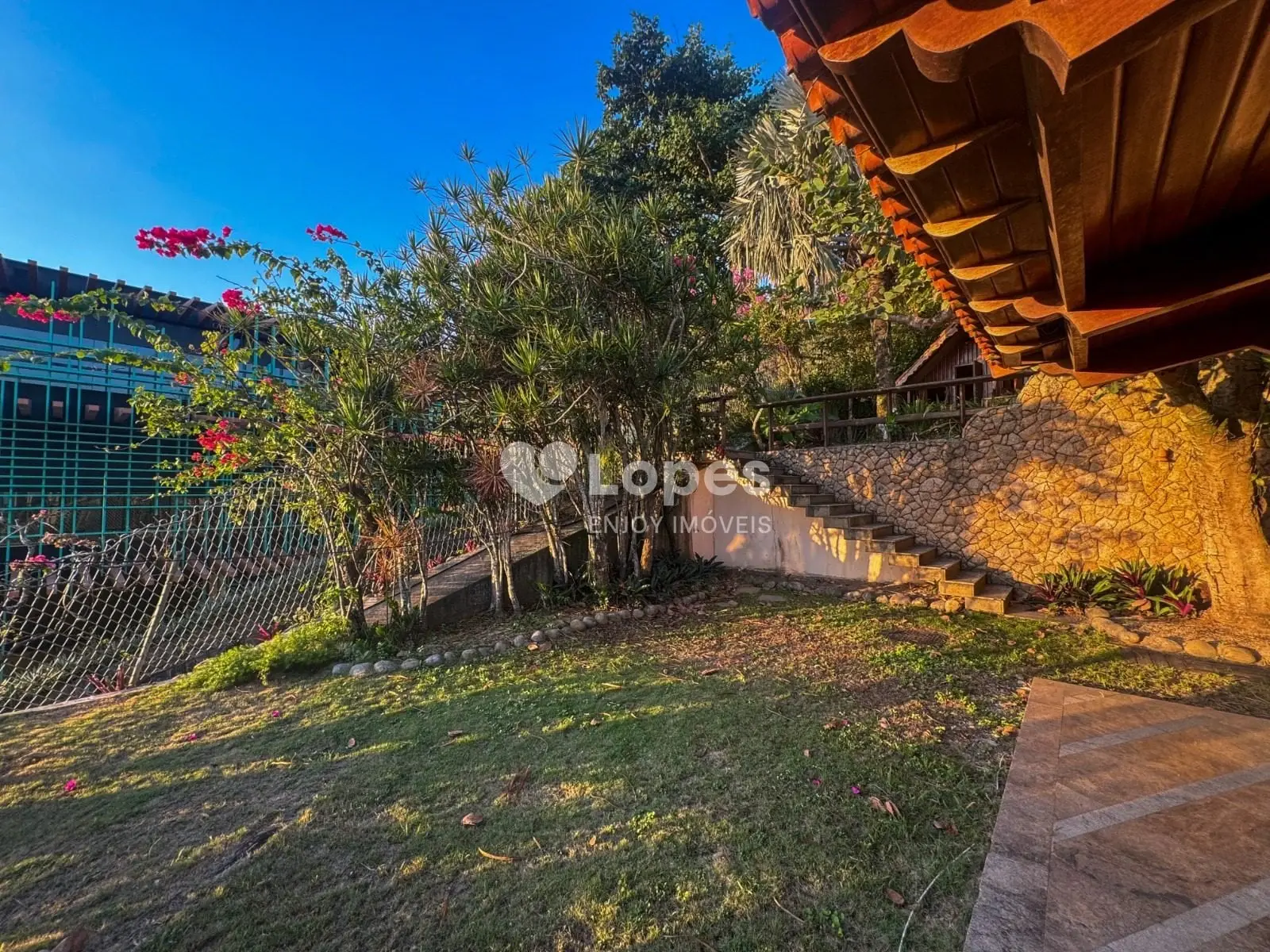 Casa de 5 quartos com vista para a água — photo 21