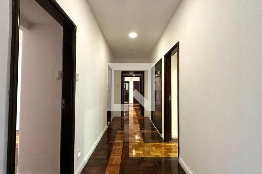 Unfurnished 260 m² apartment with 4 en-suite bedrooms — photo 3