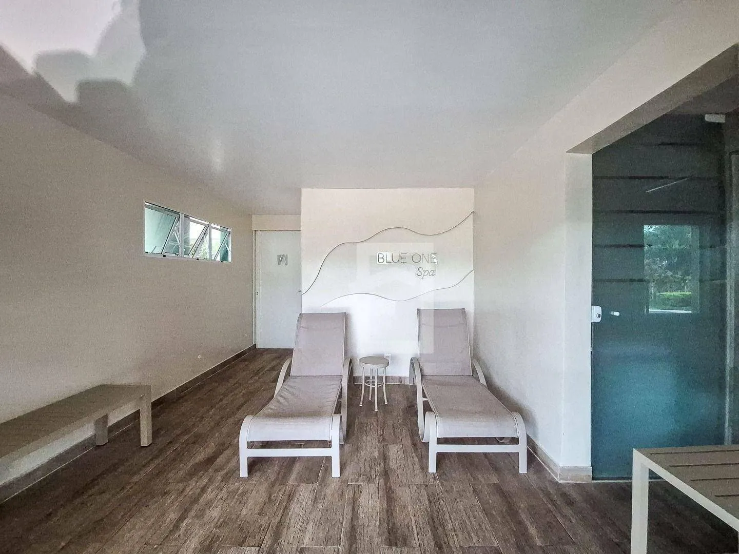 Furnished 235 m² apartment with 4 bedrooms — photo 24