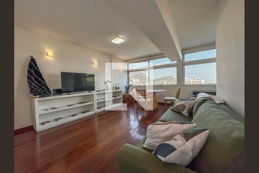 Furnished apartment with 2 bedrooms and 80 m²
