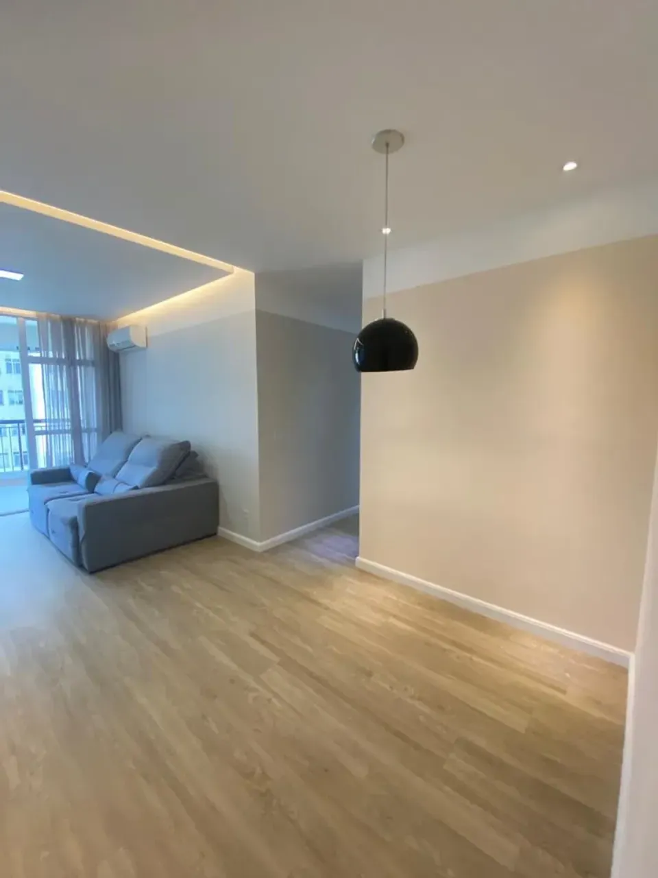 Apartamento com 2 quartos e varanda de vidro — photo 3