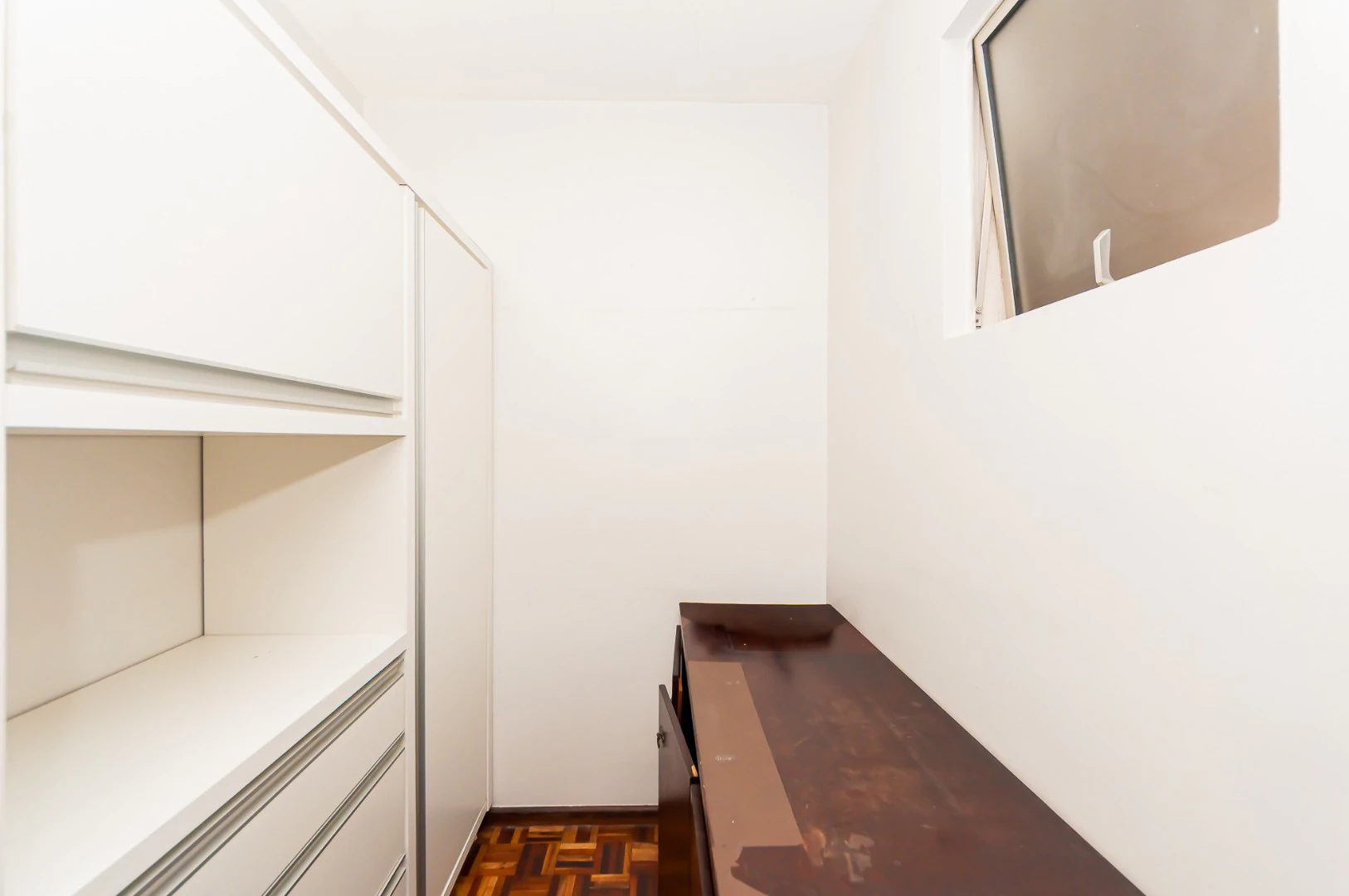 3-bedroom apartment with a home office in Curitiba — photo 13