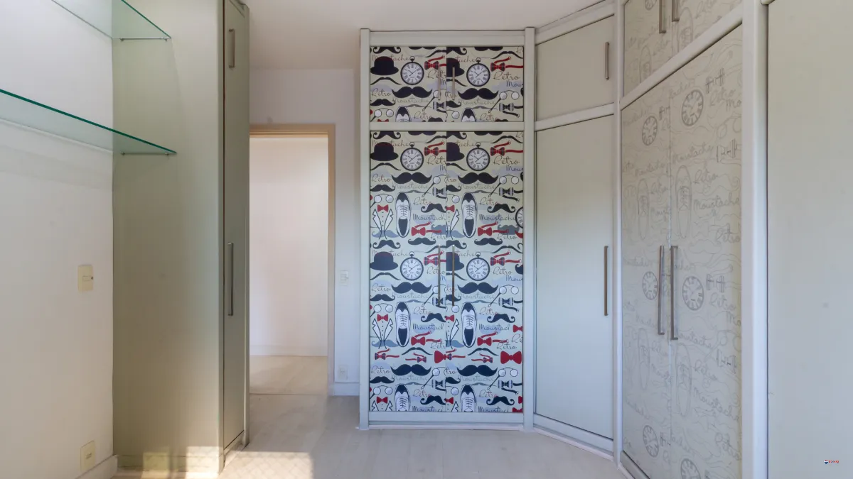 Панорамні вікна та 4 спальні: квартира 217 м² — photo 33