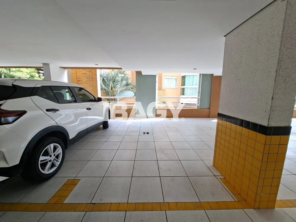 Apartamento com 3 dormitórios, 1 suíte e 130 m² — photo 36