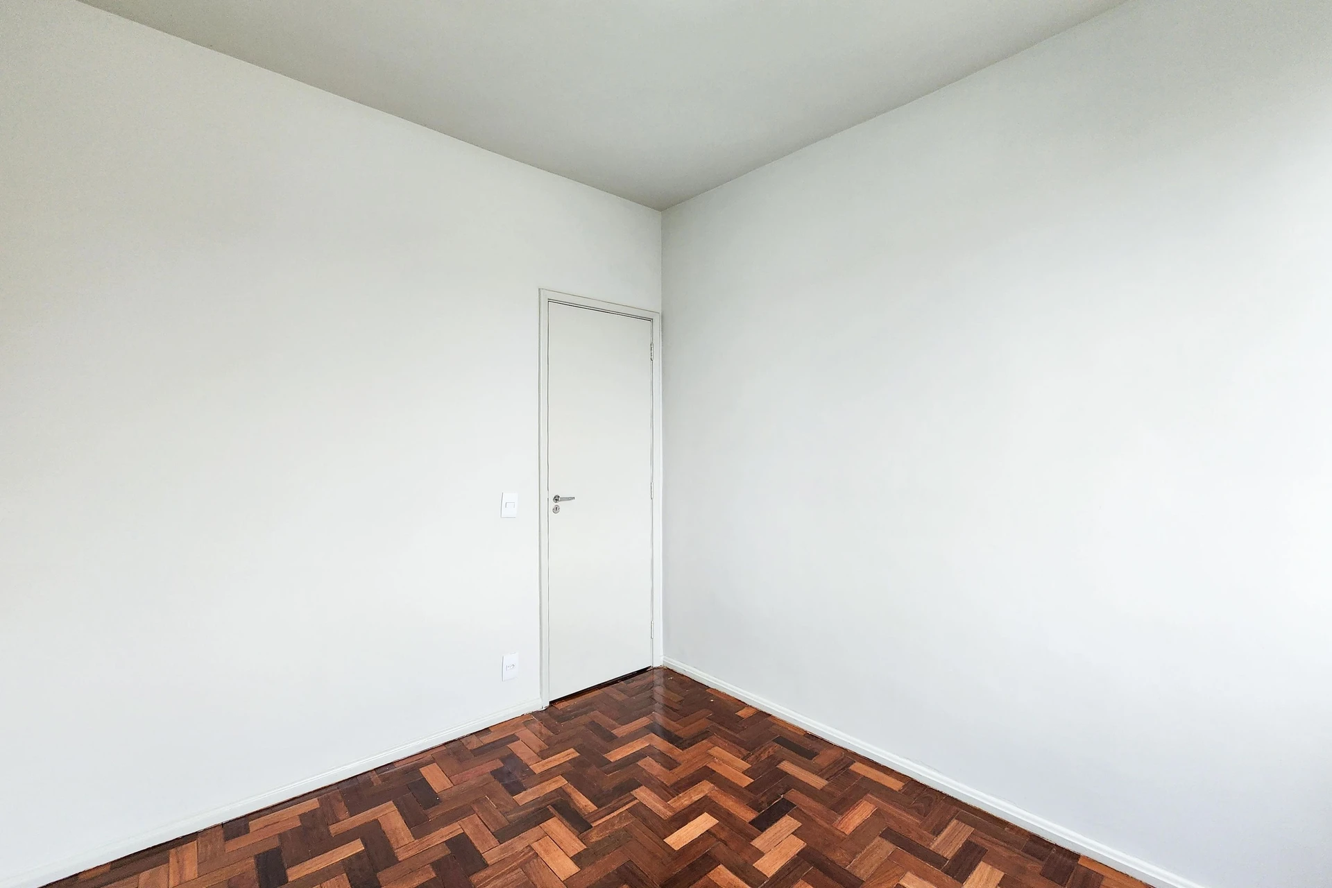 2-bedroom apartment in a building with a pool — photo 13