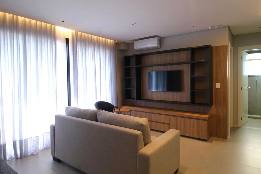 Furnished 1-bedroom apartment with private BBQ — photo 10