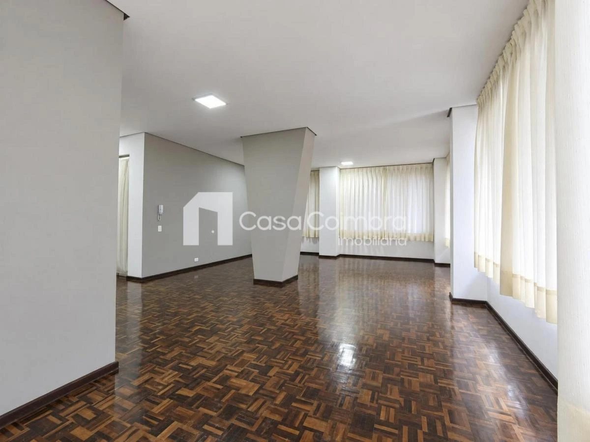 Apartment, 66 m², with wood or laminate floors — photo 9