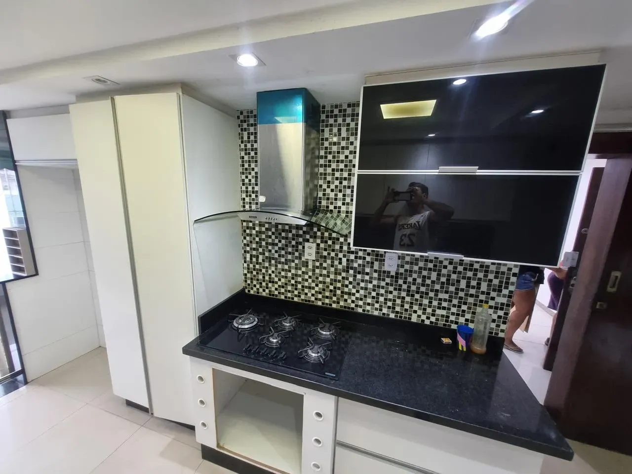 Walk-in closet in a 4-bedroom apartment, 110 m² — photo 10