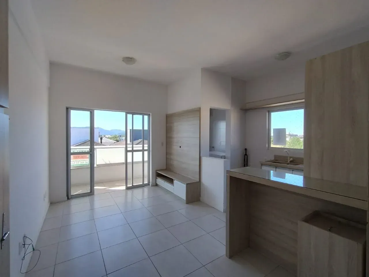 2-bedroom apartment with a washing machine in Florianópolis — photo 3