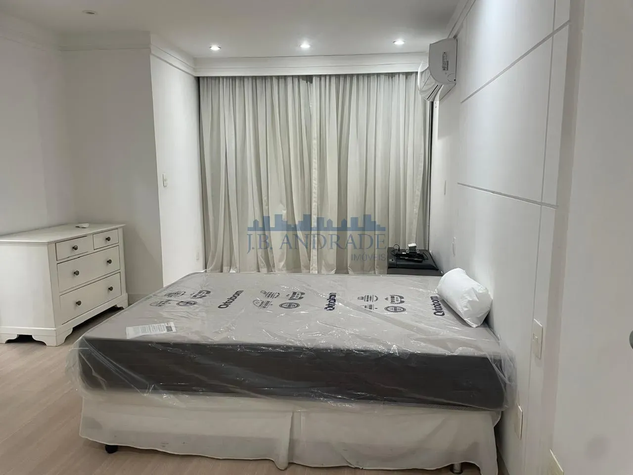 Apartamento mobiliado com 3 quartos e 5 banheiros — photo 26