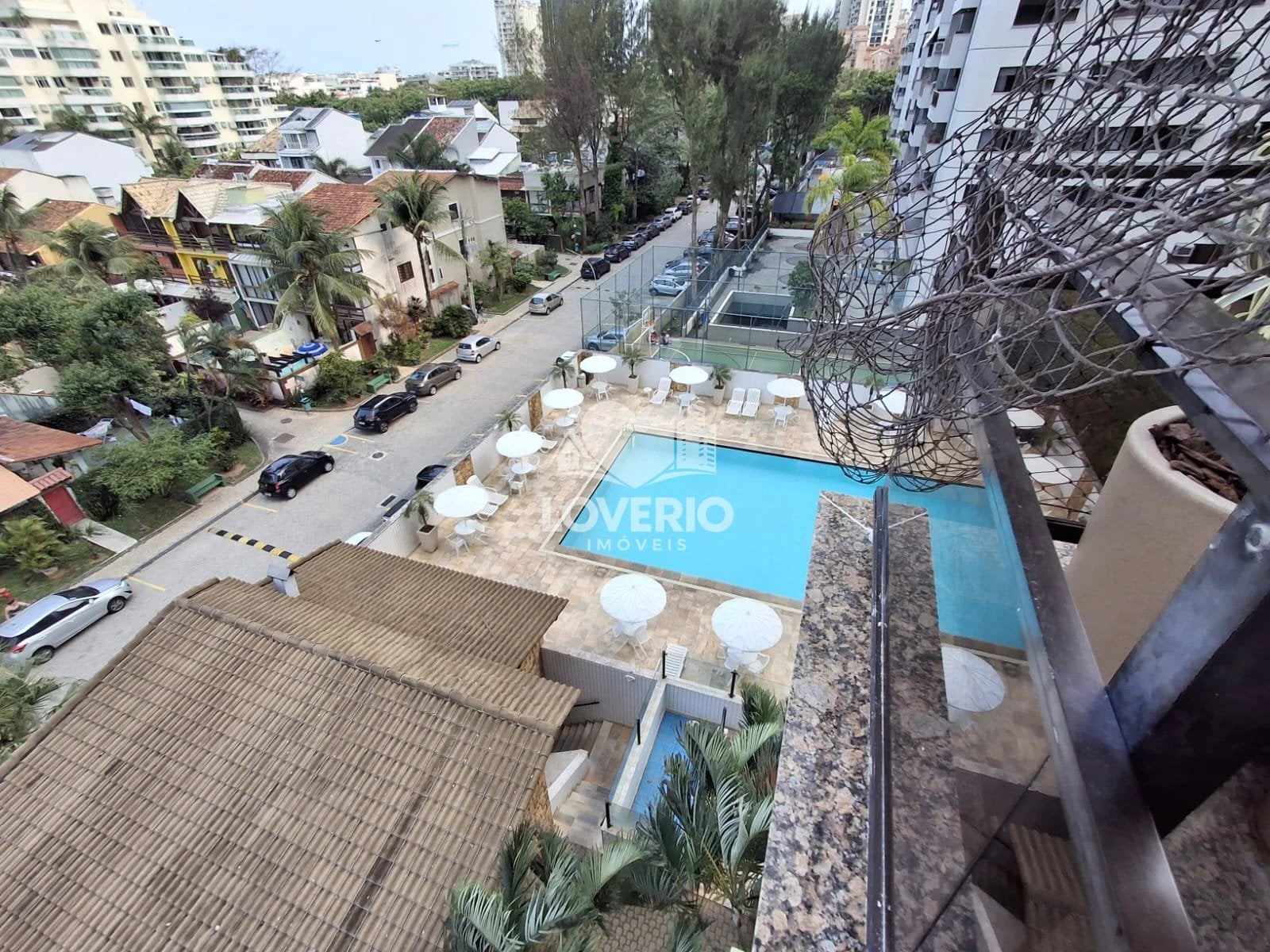 4-bedroom apartment with a private BBQ — photo 11