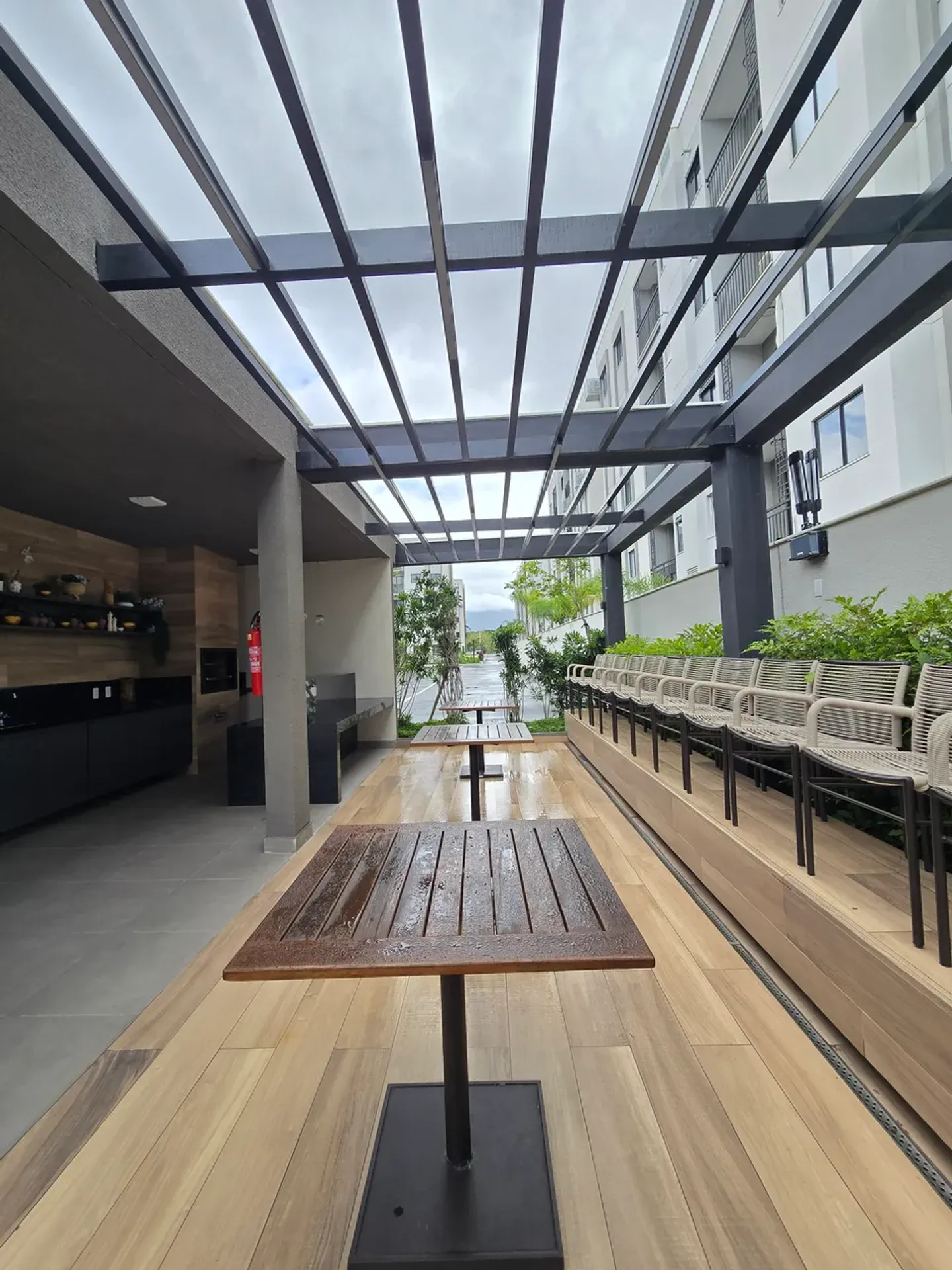 Garden apartment with 2 bedrooms and 1 bathroom — photo 14