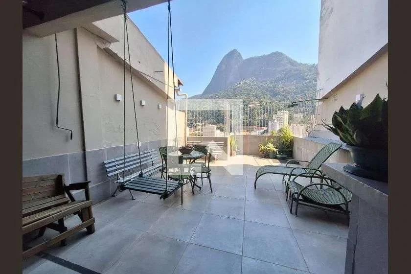 Shared BBQ area with a furnished 93 m² apartment — photo 12