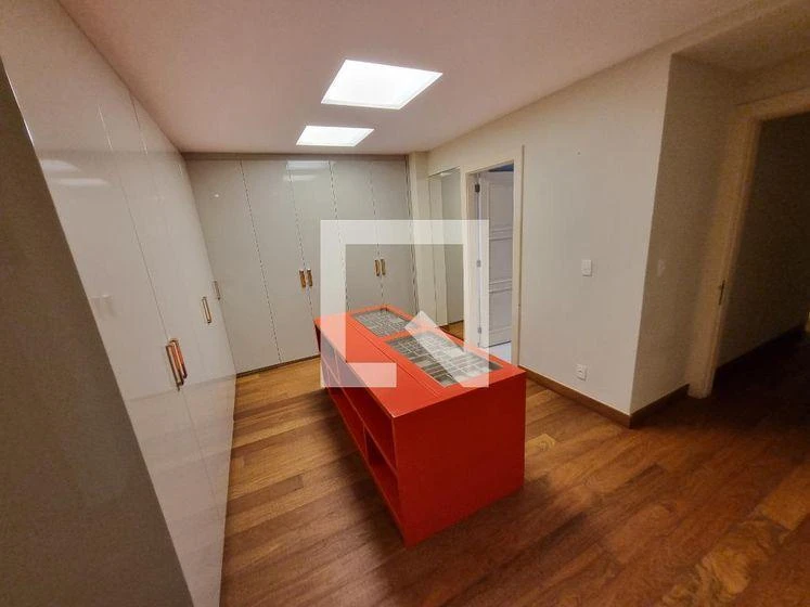 Washing machine in a 3-bedroom apartment, 300 m² — photo 46