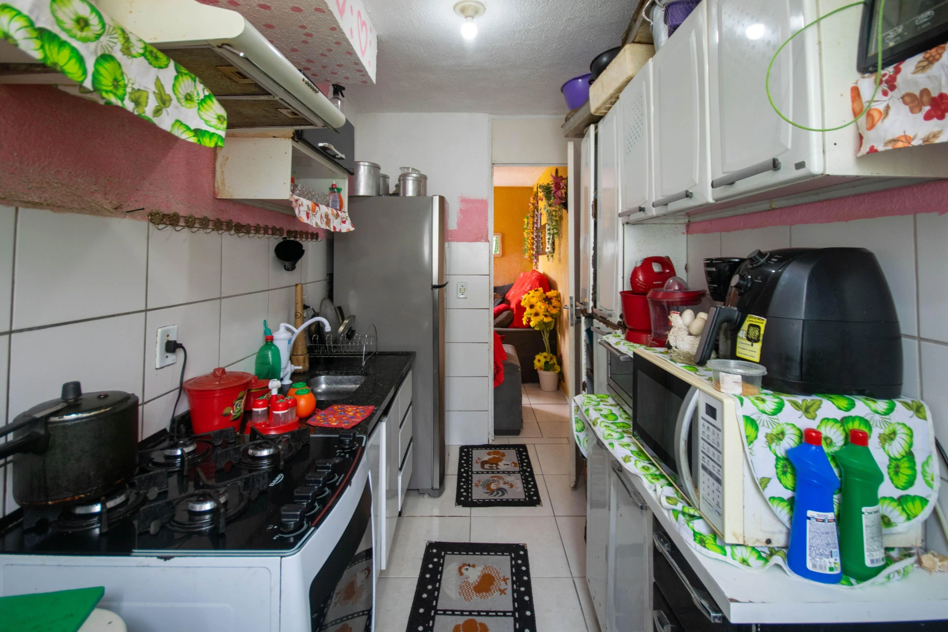 Furnished 2-bedroom apartment with 1 bathroom — photo 24