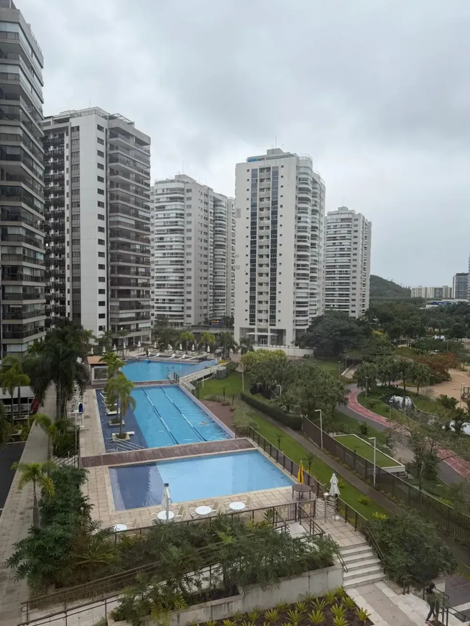 Apartamento mobiliado com 3 quartos e 3 banheiros — photo 9
