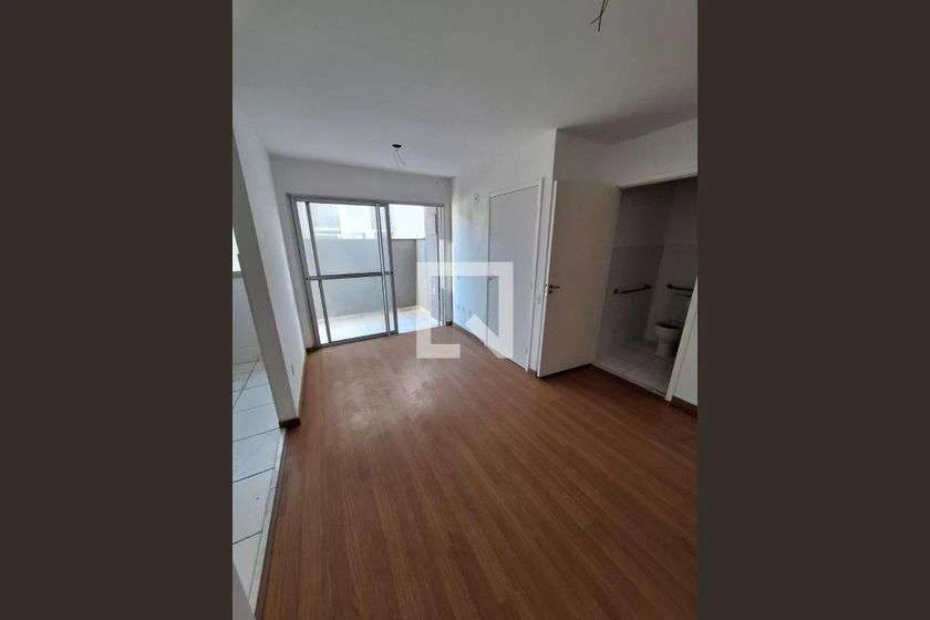 Garden-style apartment with 2 bedrooms and a balcony — photo 9