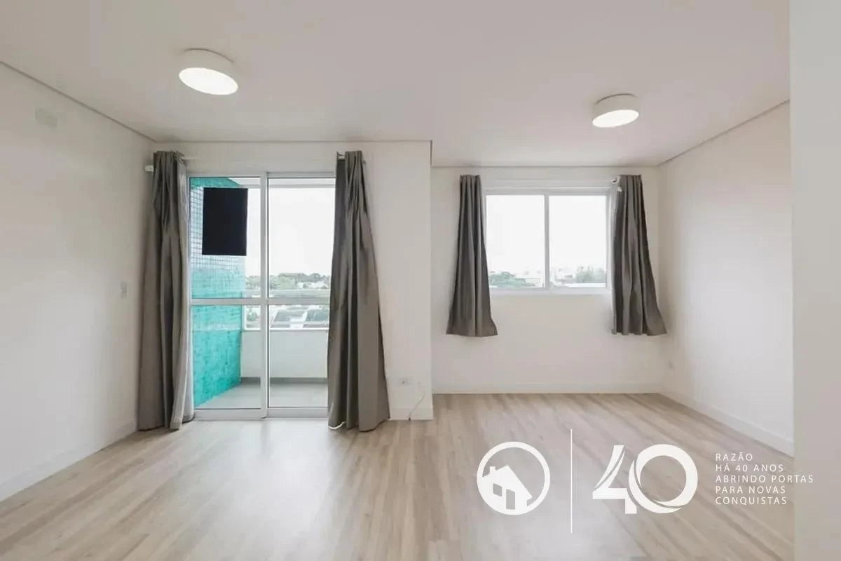 Apartment, 31 m², with wood or laminate floors — photo 13