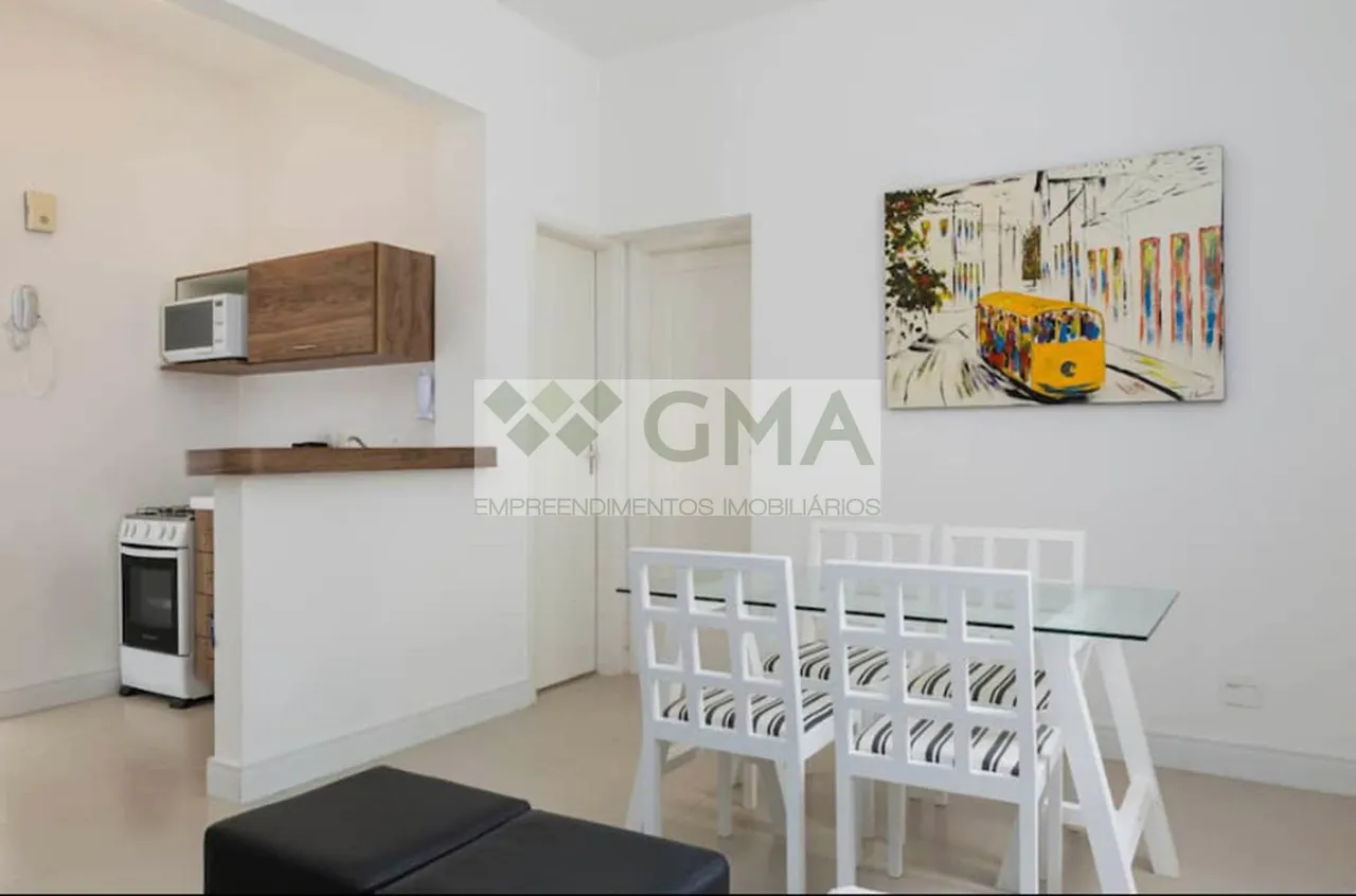 Furnished 2-bedroom apartment with open-plan gas kitchen — photo 2