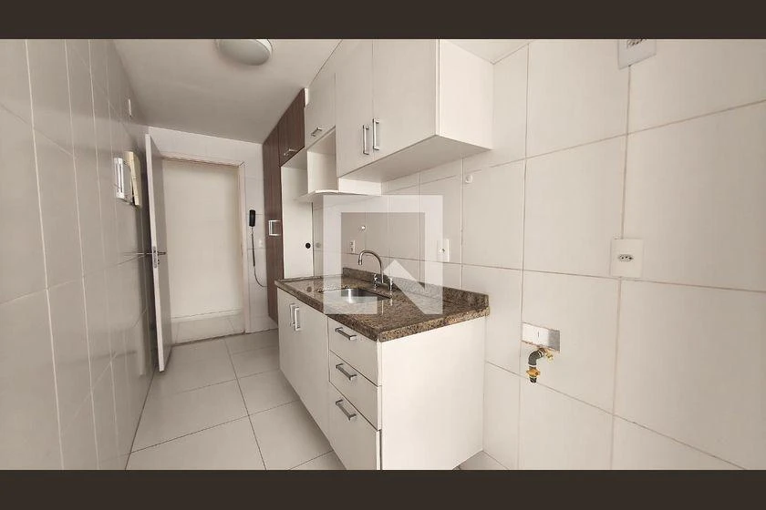 Apartment, 87 m², with a glass-enclosed balcony — photo 24