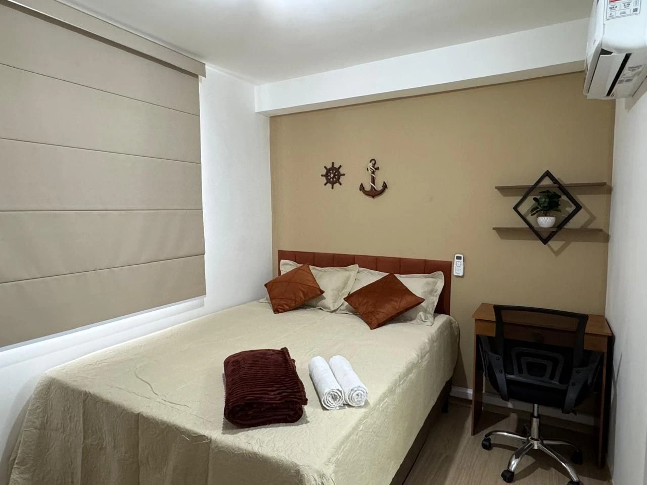 Furnished 2-bedroom apartment with 2 bathrooms — photo 4