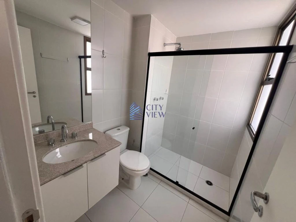 171 m² apartment with 4 bedrooms and 2 parking spots — photo 25