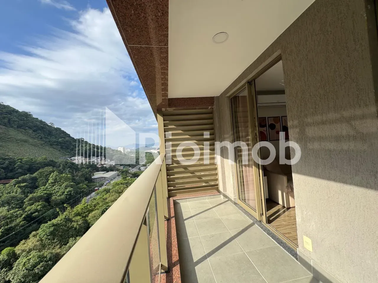 Apartamento de 45 m² com vista para as montanhas e secadora — photo 21