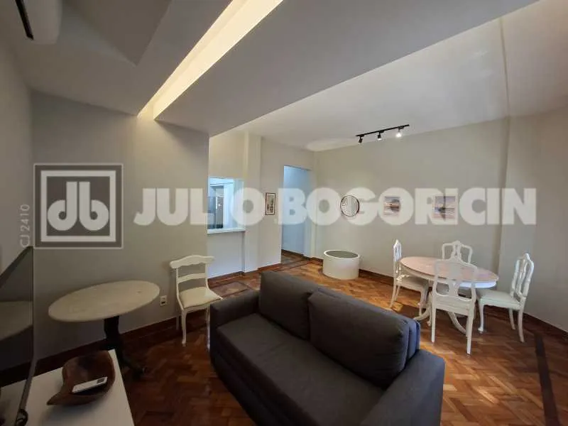 2-bedroom apartment with a washing machine in Rio de Janeiro