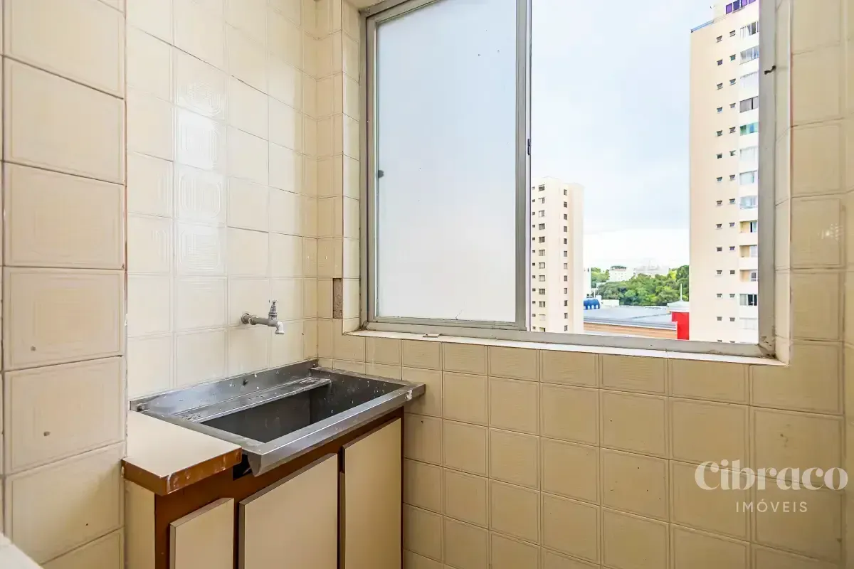 Apartamento mobiliado com 3 quartos e cozinha com fogão a gás — photo 6