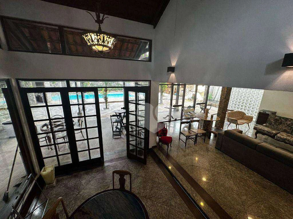 House with 3 bedrooms and 600 m², 4 parking spots — photo 14