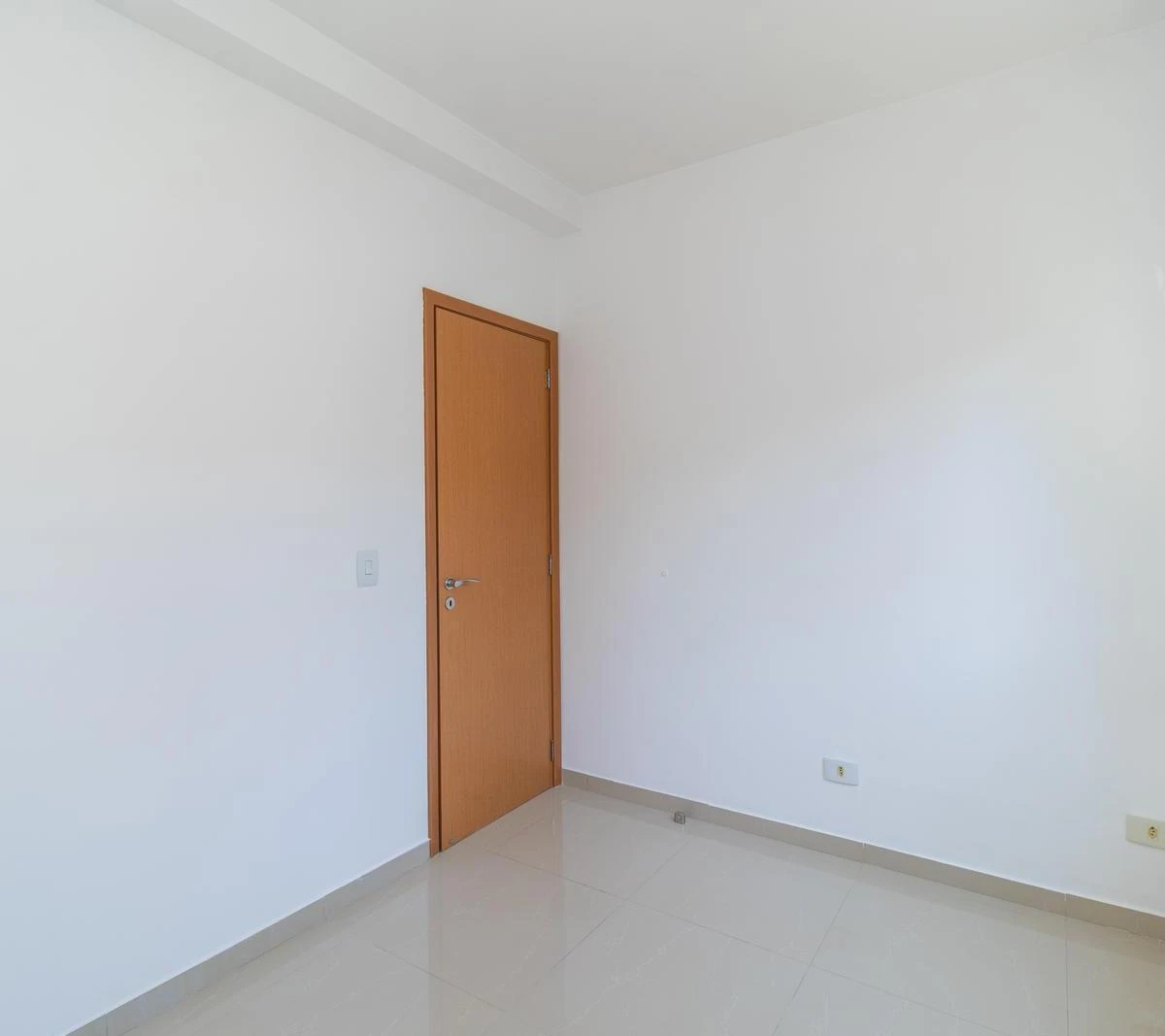 2-bedroom apartment with balcony and open-plan kitchen — photo 14