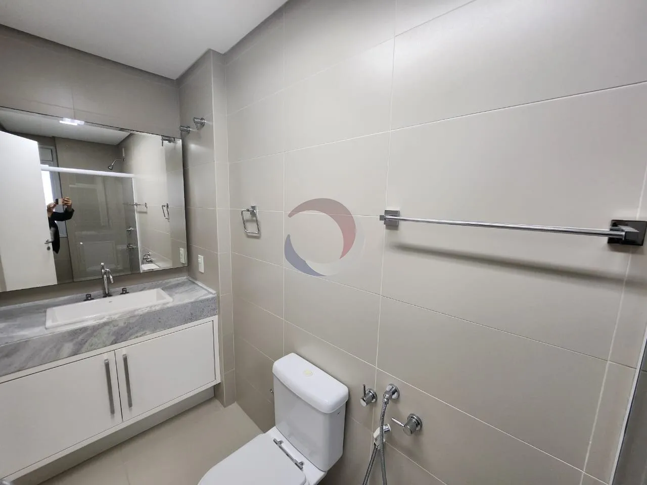 Furnished apartment, 237 m², with floor-to-ceiling windows — photo 22