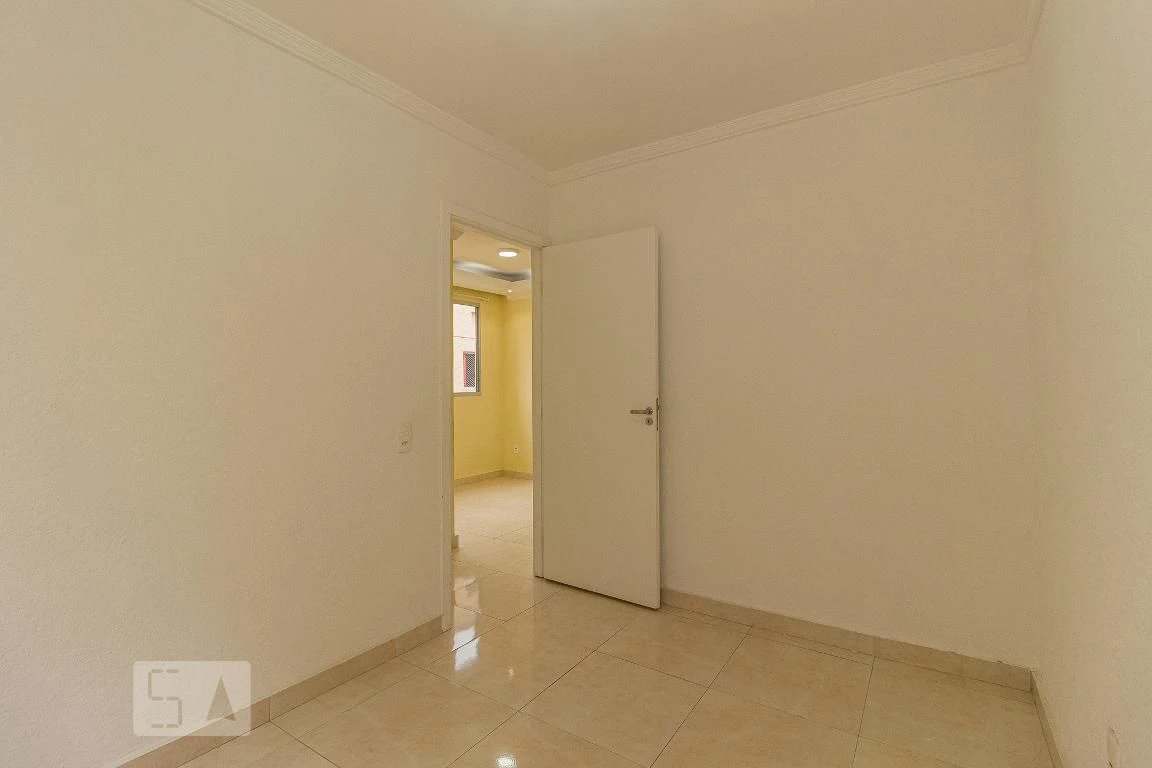 2-bedroom apartment with 1 bathroom and parking — photo 32