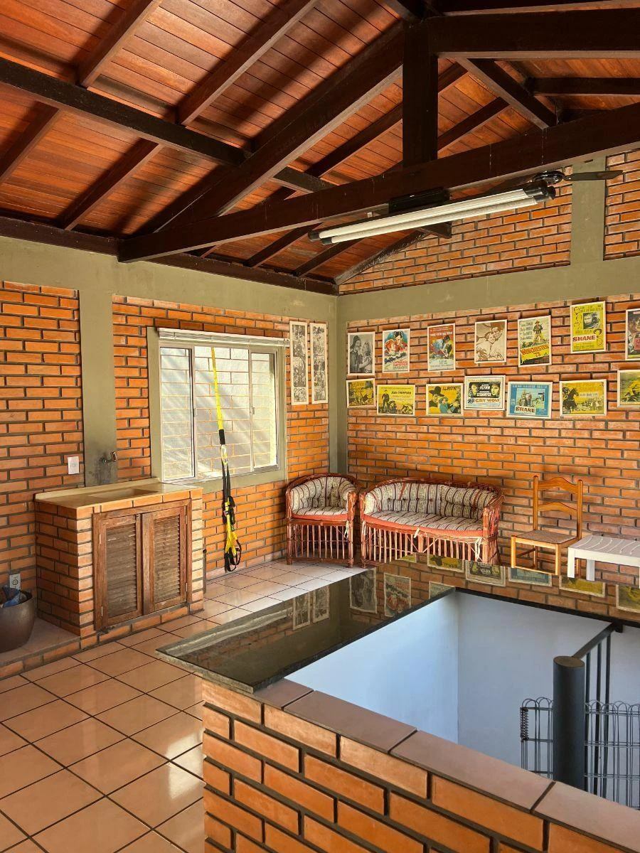 Casa de 240 m² com espaço de home office e máquina de lavar — photo 17