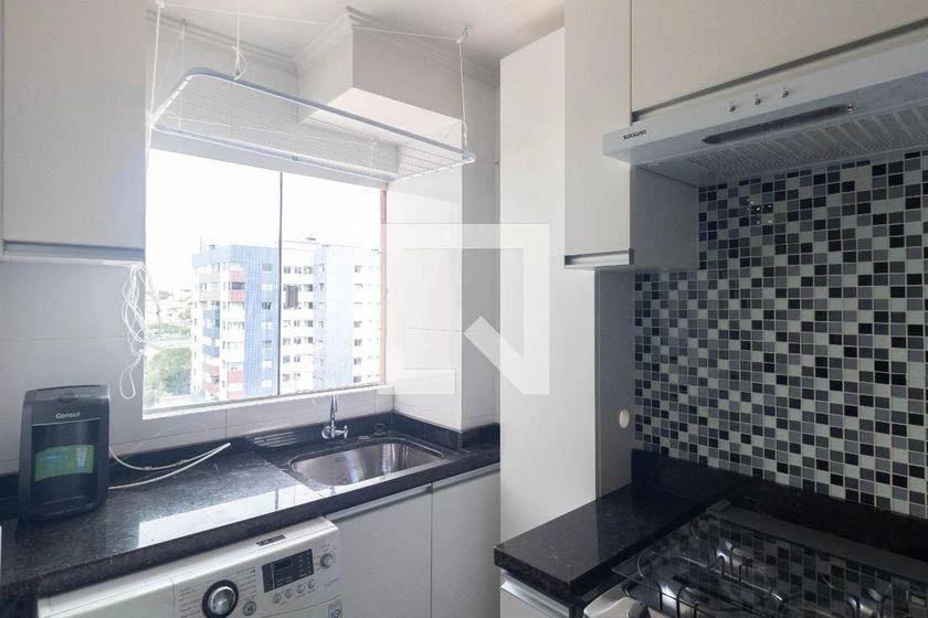 One-bedroom apartment with a home office in Curitiba — photo 2