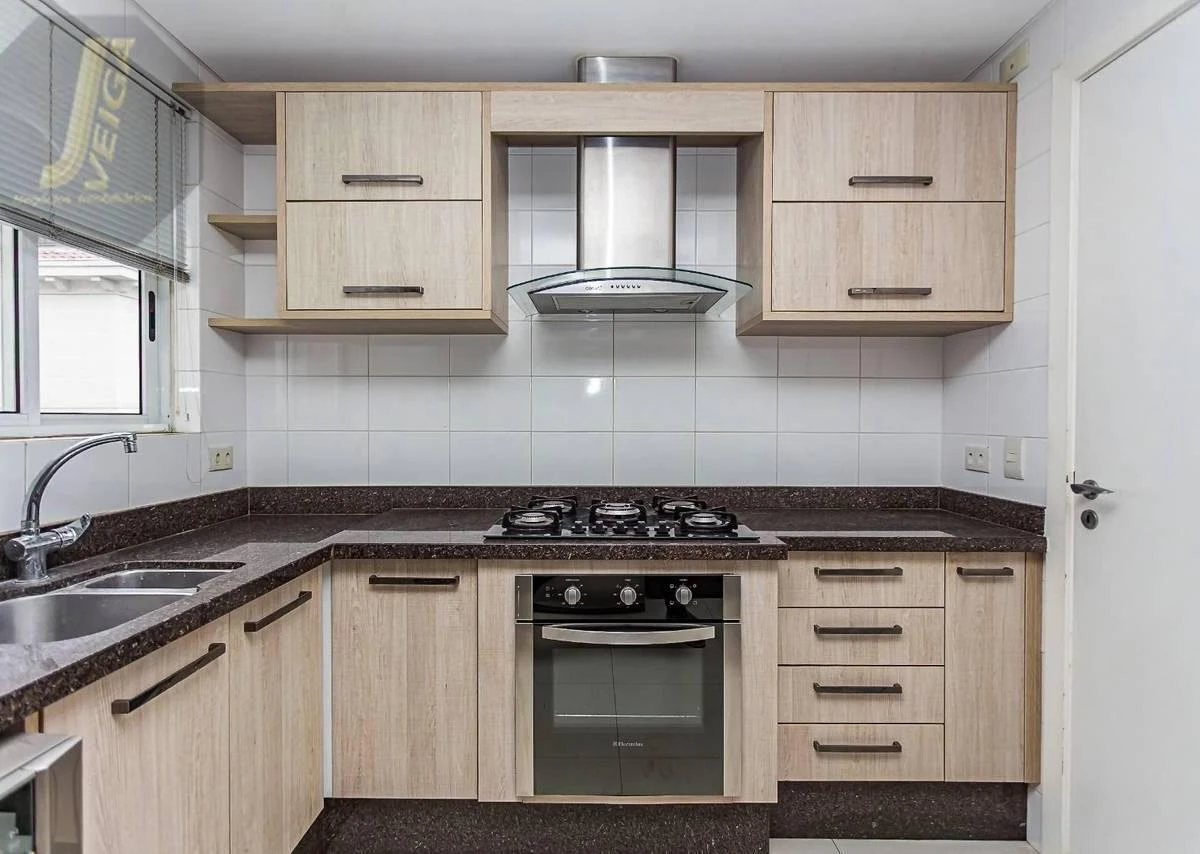 Furnished apartment on the 10th floor with open kitchen — photo 17